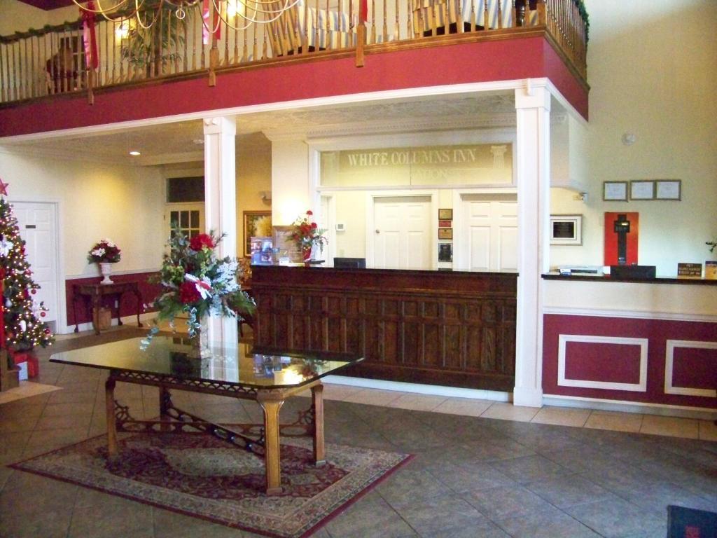 White Columns Inn Thomson Extérieur photo
