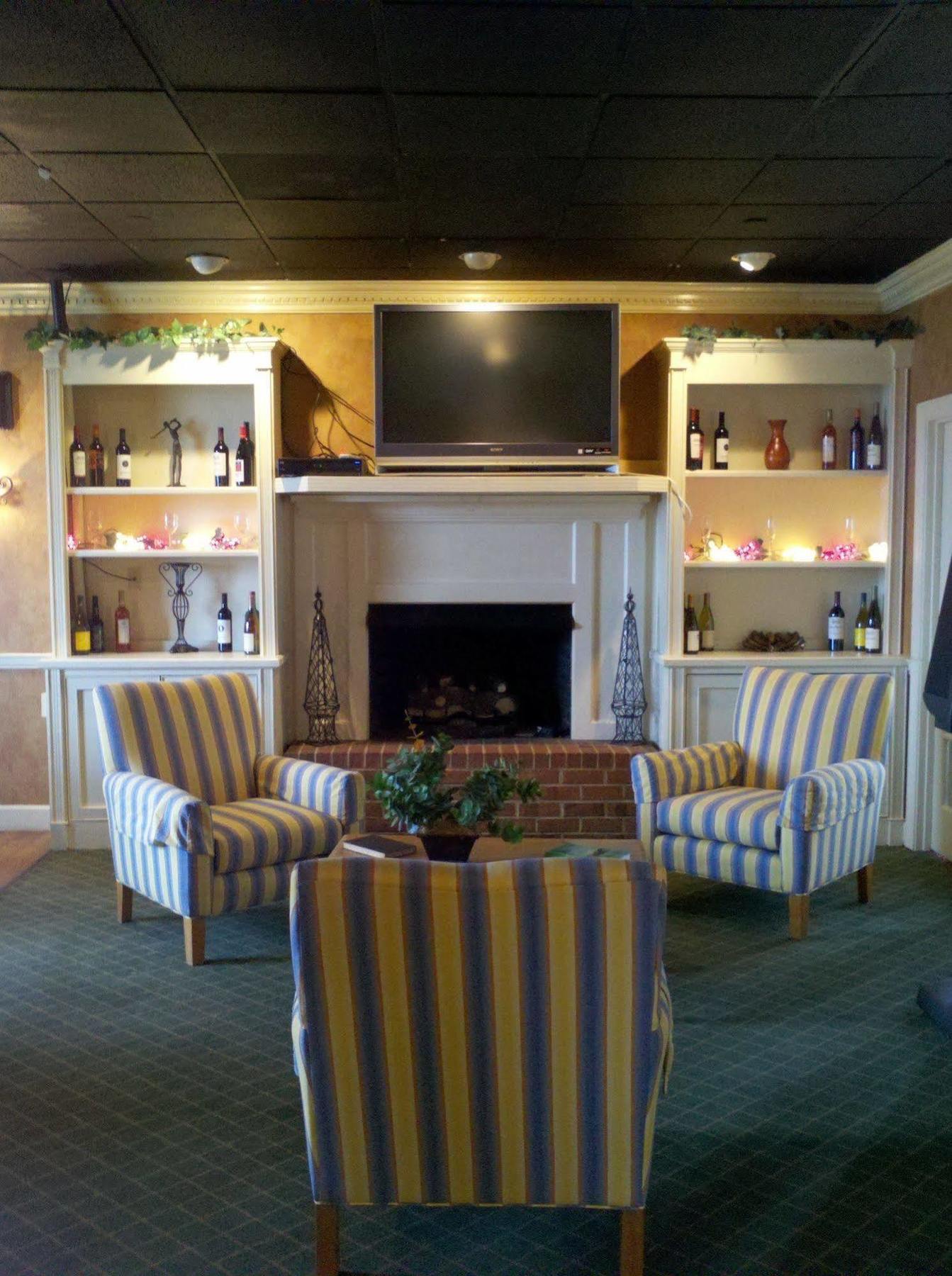 White Columns Inn Thomson Extérieur photo
